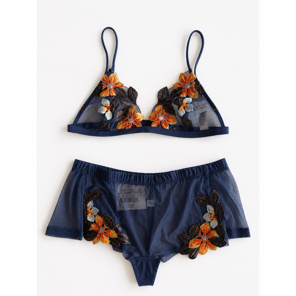 NWT $1200 La Perla gorgeous embroidered lingerie set floral blue 34b small 2 IT